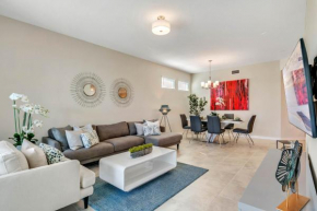 3 Bedroom- 2 Bathroom Storey Lake 3171-308 Pc